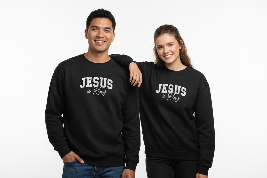 Sudadero Bordado Jesús is King Embroidered Christian Sweatshirt